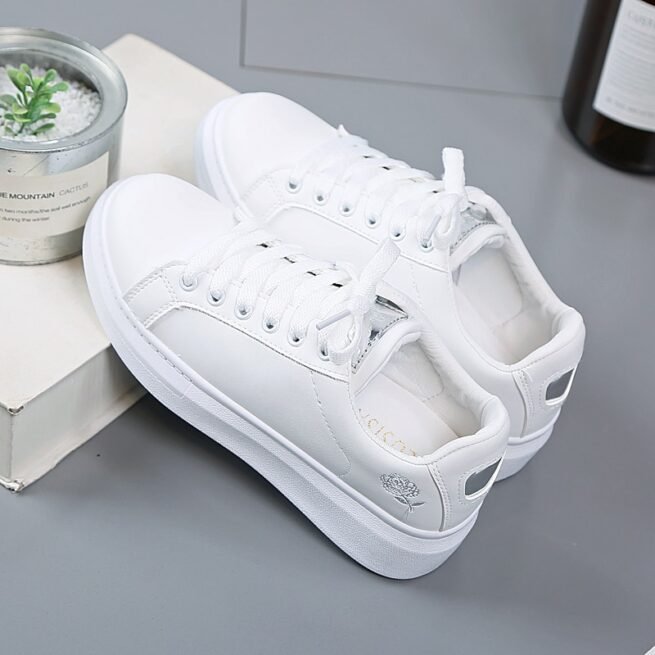 New Spring Fashion Embroidered White Breathable Flower Lace-Up Sneakers ...