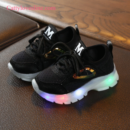 New Children Luminous Shoes Boys Girls Sport Running Shoes Baby Flashing Lights For Kids LED Sneakers